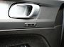 Volvo XC40 T5 Recharge R-Design PHEV 262pk Dealer O.H | SOH 89,8% | Trekhaak Af Fabriek | Adaptive Cruise | Camera | Sportstoelen Memory & Verwarmd | Keyless | BLIS | Apple Carplay | Stuurverwarming | Pilot Assist | Virtual | Navigatie | DAB | 19"L.M | Plug In Hybrid |
