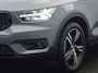 Volvo XC40 T5 Recharge R-Design PHEV 262pk Dealer O.H | SOH 89,8% | Trekhaak Af Fabriek | Adaptive Cruise | Camera | Sportstoelen Memory & Verwarmd | Keyless | BLIS | Apple Carplay | Stuurverwarming | Pilot Assist | Virtual | Navigatie | DAB | 19"L.M | Plug In Hybrid |