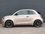 Fiat 500e C La Prima 42 kWh WLTP 320km Range | Cabrio | Cruise Control | CarPlay | Camera Achter | Sensoren Voor + Achter | Climate Control | KeyLess | LED |