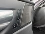 Volvo XC60 2.0 T6 Plug-in hybrid AWD Ultra Dark | Stoel-/Stuurverwarming | Getint Glas | Head-up Display | Adaptieve Cruise Control | Luchtvering | Trekhaak | BLIS |