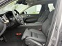 Volvo XC60 2.0 T6 Plug-in hybrid AWD Ultra Dark | Stoel-/Stuurverwarming | Getint Glas | Head-up Display | Adaptieve Cruise Control | Luchtvering | Trekhaak | BLIS |