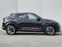 Nissan Juke 1.6 Hybrid N-Connecta / Fabrieksgarantie tot 03-2027 / Dealer onderhouden / Cruise control / Navigatie via Apple Carplay Android Auto / Achteruitrijcamera / Parkeersensoren voor en achter / Climate control / Keyless Entry/Start /