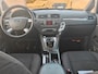Ford C-Max 2.0-16V Titanium,Cruise control,Climate control,Navi,Parkeer sensoren,