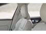 Volvo V60 2.0 T6 Plug-in hybrid AWD Ultra Dark | Achterbank verwarmd | Achteruitrijcamera | Apple Carplay/Android Auto|telefoonintegratie premium