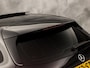 Mercedes-Benz A-klasse 250 e AMG Sport 218Pk Automaat (PANORAMADAK, GROOT NAVI, SFEERVERLICHTING, CAMERA, GETINT GLAS, SPORTSTOELEN, LEDER/ALCANTARA, STOELVERWARMING, NIEUWSTAAT)