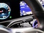 Mercedes-Benz A-klasse 250 e AMG Sport 218Pk Automaat (PANORAMADAK, GROOT NAVI, SFEERVERLICHTING, CAMERA, GETINT GLAS, SPORTSTOELEN, LEDER/ALCANTARA, STOELVERWARMING, NIEUWSTAAT)