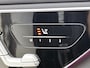 Mercedes-Benz GLC 300 e 4MATIC Plug-In Hybride Trekhaak | Panorama Schuif-Kanteldak | Rijassistentiepakket plus | Parkeerpakket met 360°-camera | Digital Licht. Inclusief 24 maanden Mercedes-Benz Certified garantie voor Europa.