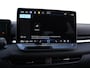 Volkswagen T-Roc Limited Edition 1.5 eTSI 116 PK | Park Assist | Stoel verwarming | App-connect |