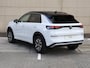 Volkswagen T-Roc Limited Edition 1.5 eTSI 116 PK | Park Assist | Stoel verwarming | App-connect |