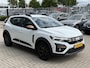 Dacia Sandero Stepway 1.0 TCe 100 ECO-G Extreme | Trekhaak | Navigatie | Stoelverwarming | Dodehoek Detectie | Parkeersensoren voor, achter en achteruitrijcamera