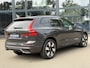 Volvo XC60 Plug-In Hybrid AWD T6 Plus Dark Recharge ADAPT. CRUISE CONTROL | STUUR & STOEL VERWARMING | PANORAMA DAK | 360 GRADEN CAMERA | ELEK. STOELEN MET GEHEUGEN | HARMAN/KARDON AUDIO