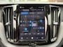 Volvo XC60 Plug-In Hybrid AWD T6 Plus Dark Recharge ADAPT. CRUISE CONTROL | STUUR & STOEL VERWARMING | PANORAMA DAK | 360 GRADEN CAMERA | ELEK. STOELEN MET GEHEUGEN | HARMAN/KARDON AUDIO