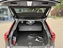 Volvo XC60 Plug-In Hybrid AWD T6 Plus Dark Recharge ADAPT. CRUISE CONTROL | STUUR & STOEL VERWARMING | PANORAMA DAK | 360 GRADEN CAMERA | ELEK. STOELEN MET GEHEUGEN | HARMAN/KARDON AUDIO