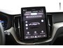 Volvo XC60 Plus Black Edition Recharge Plug-In Hybrid AWD | Elektrisch glazen panorama-dak | Lichtmetalen velgen 21" | Luxe lederen/stof bekleding