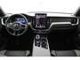 Volvo XC60 Plus Black Edition Recharge Plug-In Hybrid AWD | Elektrisch glazen panorama-dak | Lichtmetalen velgen 21" | Luxe lederen/stof bekleding