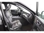 Volvo XC60 Plus Black Edition Recharge Plug-In Hybrid AWD | Elektrisch glazen panorama-dak | Lichtmetalen velgen 21" | Luxe lederen/stof bekleding