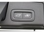 Volvo XC60 Plus Black Edition Recharge Plug-In Hybrid AWD | Elektrisch glazen panorama-dak | Lichtmetalen velgen 21" | Luxe lederen/stof bekleding