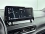 Hyundai Kona Electric EV COMFORT 64 kWh | UNIEK! | FACELIFT MODEL! | LAGE KMSTAND! | 3 FASEN | WARMTEPOMP | CAMERA | CLIMA | CRUISE ADAPT. | NAVI | PRIVACY GLASS | DAKRAILING | APPLE CAR PLAY & ADROID AUTO | PDC |