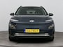 Hyundai Kona Electric EV COMFORT 64 kWh | UNIEK! | FACELIFT MODEL! | LAGE KMSTAND! | 3 FASEN | WARMTEPOMP | CAMERA | CLIMA | CRUISE ADAPT. | NAVI | PRIVACY GLASS | DAKRAILING | APPLE CAR PLAY & ADROID AUTO | PDC |