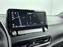 Hyundai Kona Electric EV COMFORT 64 kWh | UNIEK! | FACELIFT MODEL! | LAGE KMSTAND! | 3 FASEN | WARMTEPOMP | CAMERA | CLIMA | CRUISE ADAPT. | NAVI | PRIVACY GLASS | DAKRAILING | APPLE CAR PLAY & ADROID AUTO | PDC |