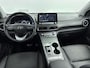 Hyundai Kona Electric EV PREMIUM 64 kWh | 3- FASE | NAVI | CLIMA | ADAPT. CRUISE | CAMERA | HUD | LEDER | STUUR- & STOELVERWARMING | WARMTEPOMP | PRIVACY GLASS | WLTP 481 KM! |