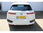 BMW iX xDrive40 Executive 77 kWh | SoH 100% | Incl. 12 maanden Garantie | 360° Camera | Elektrisch verstelbare stoelen/stuurwiel | Dodehoekdetectie | Stoelverwarming | Elektrische kofferbakklep | Draadloze telefoonlader | Keyless entry/start | 22 Inch LMV | Origineel NL Auto | NAP |