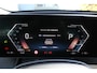 BMW iX xDrive40 Executive 77 kWh | SoH 100% | Incl. 12 maanden Garantie | 360° Camera | Elektrisch verstelbare stoelen/stuurwiel | Dodehoekdetectie | Stoelverwarming | Elektrische kofferbakklep | Draadloze telefoonlader | Keyless entry/start | 22 Inch LMV | Origineel NL Auto | NAP |