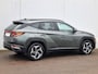 Hyundai Tucson 1.6 T-GDI PHEV I-Motion 4WD Automaat / 265pk / 1350KG Trekgewicht / Navigatie via Android Auto/Apple Carplay / Camera/ Cruise Control Adaptief / Premium Velgen