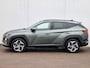 Hyundai Tucson 1.6 T-GDI PHEV I-Motion 4WD Automaat / 265pk / 1350KG Trekgewicht / Navigatie via Android Auto/Apple Carplay / Camera/ Cruise Control Adaptief / Premium Velgen