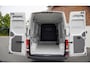 Volkswagen Crafter 2.0 TDI 140PK Automaat L4H3 Airco Cruise Control Parkeer sensoren V+A