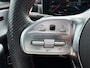 Mercedes-Benz A-klasse 180 AMG NIGHT PANO/SFEER/MEMORY/BURMESTER/WIDESCR. /NAVI/MATRIXLED/2XKEYLESS/CLIMA/STOELVERWARMING/S&S/SPORTZETELS - NL AUTO/KM = NAP