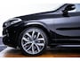 BMW X2 sDrive20i High Executive M Sport - Trekhaak - Panoramadak - Head up - Cruise Control - Driving/Parking Assistant - Comfort Access - Elektrisch inklapbare buitenspiegels - Elektrisch verstelbare lendensteunen -