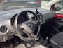 Volkswagen Up! 1.0 | STOELVERWARMING | AIRCO | MULTIFUNCTIONELE STUUR | LMV |