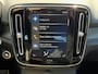 Volvo XC40 2.0 T5 247pk AWD Geartronic R-Design | SUMMER DEALS | Climate control | Trekhaak (2100kg) | Navigatie | Sportstoelen | 18" Lm velgen