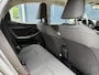 Mazda 2 Hybrid 1.5 Pure | Miracast | Climate Control | Cruise Control | Stuur/Stoelverwarming | Lage kmstand!