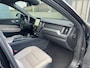 Volvo XC60 2.0 T6 Plug-in hybrid AWD Essential facelift stoel + stuurverwarming trekhaak 21 inch