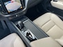 Volvo XC60 2.0 T6 Plug-in hybrid AWD Essential facelift stoel + stuurverwarming trekhaak 21 inch