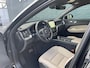Volvo XC60 2.0 T6 Plug-in hybrid AWD Essential facelift stoel + stuurverwarming trekhaak 21 inch
