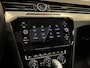 Volkswagen Passat Variant 1.8 TSI Business Edition R|PANO|CAMERA|TREKHAAK|KEYLESS START|DIGITAL DASH|LEDER/ALCANTARA|STOELVERWARM