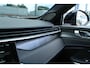 Lynk & Co 01 1.5 | Trekhaak | Panoramadak | Donkere Hemelbekleding | 360° Camera | Elektrische bestuurdersstoel met geheugen | Stoelverwarming | Stuurverwarming| Actieve bochtverlichting | Adaptieve Cruise Control | Stuurassistent | Lane Assist | Navigatie | Elektrische Achterklep | Keyless Entry | Dodehoekassistent