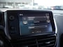 Peugeot 2008 1.2 PureTech Allure | Panoramadak | Stoelverwarming | Trekhaak | Achteruitrijcamera | Navigatie | Apple carplay | Lichtmetalen velgen | Climate control | Cruise control |