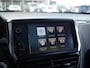 Peugeot 2008 1.2 PureTech Allure | Panoramadak | Stoelverwarming | Trekhaak | Achteruitrijcamera | Navigatie | Apple carplay | Lichtmetalen velgen | Climate control | Cruise control |