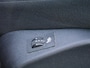 Peugeot 2008 1.2 PureTech Allure | Panoramadak | Stoelverwarming | Trekhaak | Achteruitrijcamera | Navigatie | Apple carplay | Lichtmetalen velgen | Climate control | Cruise control |
