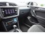 Volkswagen Tiguan 1.5 TSI 150PK DSG-7 Life | NAVI BY APP | STUUR + STOELVERW. | APP CONNECT | CAMERA | STOELVERW.