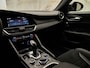 Alfa Romeo Giulia 2.9 V6 Quadrifoglio , Akrapovič, Sparco, H/K, carbon, matrix-LED, memory, keyless