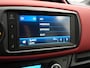 Toyota Yaris 1.5 Hybrid Bi-Tone | Stoelverwarming | Climate Control | Achteruitrijcamera |