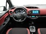 Toyota Yaris 1.5 Hybrid Bi-Tone | Stoelverwarming | Climate Control | Achteruitrijcamera |