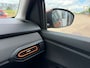 Dacia Sandero Stepway 1.0 TCe 100 Bi-Fuel Comfort met parkeersensoren / camera en bluetooth telefoon / media en navigatie en airco