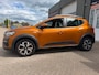 Dacia Sandero Stepway 1.0 TCe 100 Bi-Fuel Comfort met parkeersensoren / camera en bluetooth telefoon / media en navigatie en airco