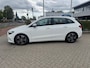 Mercedes-Benz B-klasse 180 Star Edition Luxury Line | Navigatie | Climate Controle | Trekhaak | Stoelverwarming Voor | Achteruitrijcamera | Dodehoekdetectie | Keyless Entry |